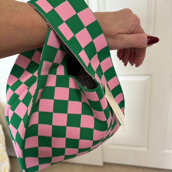 Wrist Tote Bag - 100% Polyester- Green Pink Checkers / Gingham - NWT - Picture 3 of 10
